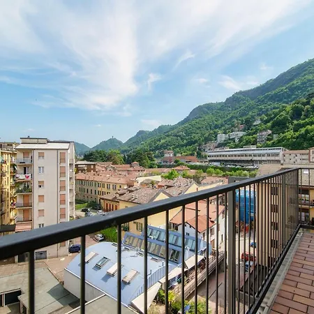 Lake View - Downtown